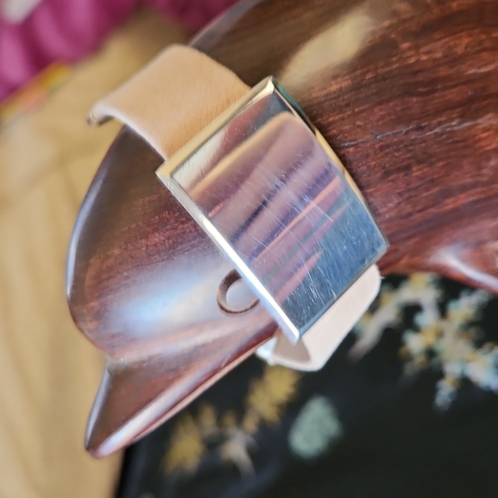 Silvertone & Beige Toggle bracelet